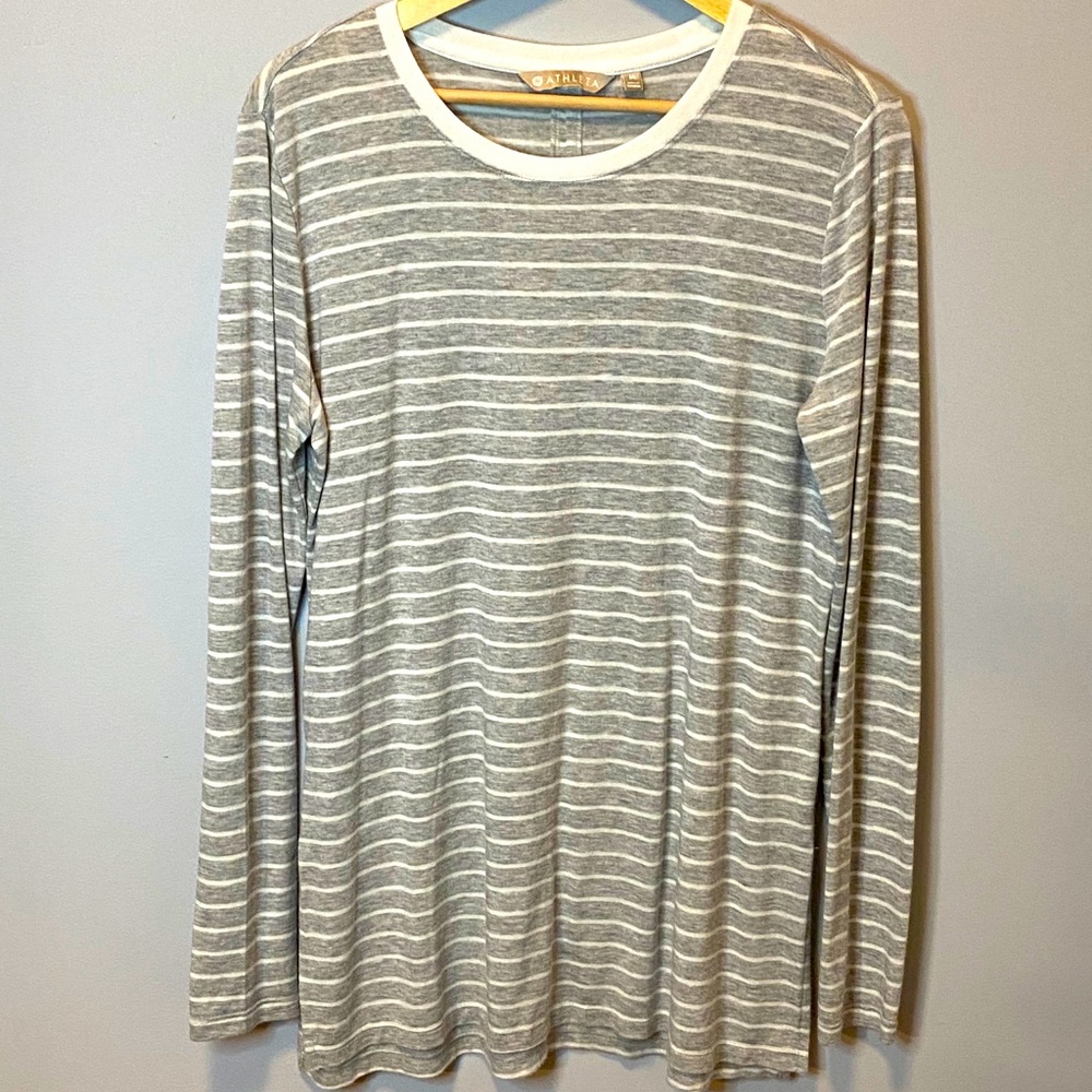 Athleta Long sleeve top